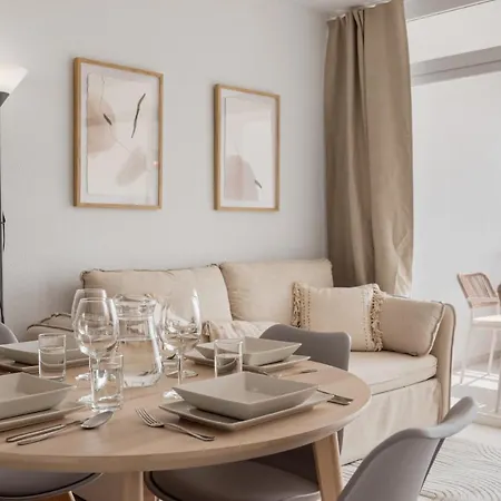 Close To The & Balcony With Sea Views * Fuengirola