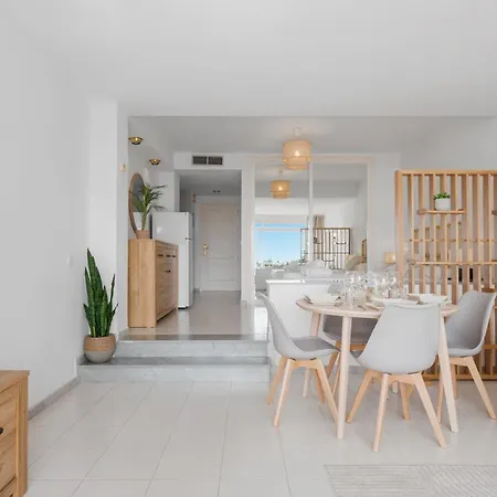 Appartement Close To The & Balcony With Sea Views *