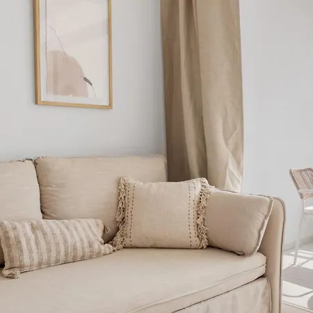 Appartement Close To The & Balcony With Sea Views *