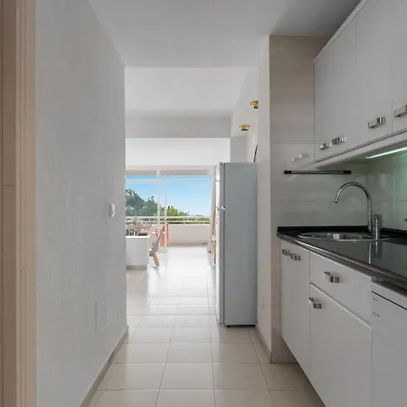 Close To The & Balcony With Sea Views Appartement