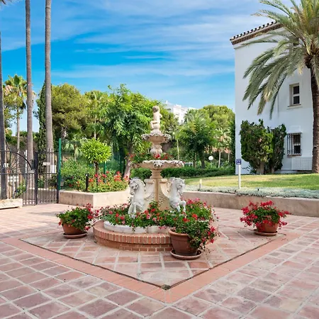 Appartement Close To The & Balcony With Sea Views Fuengirola